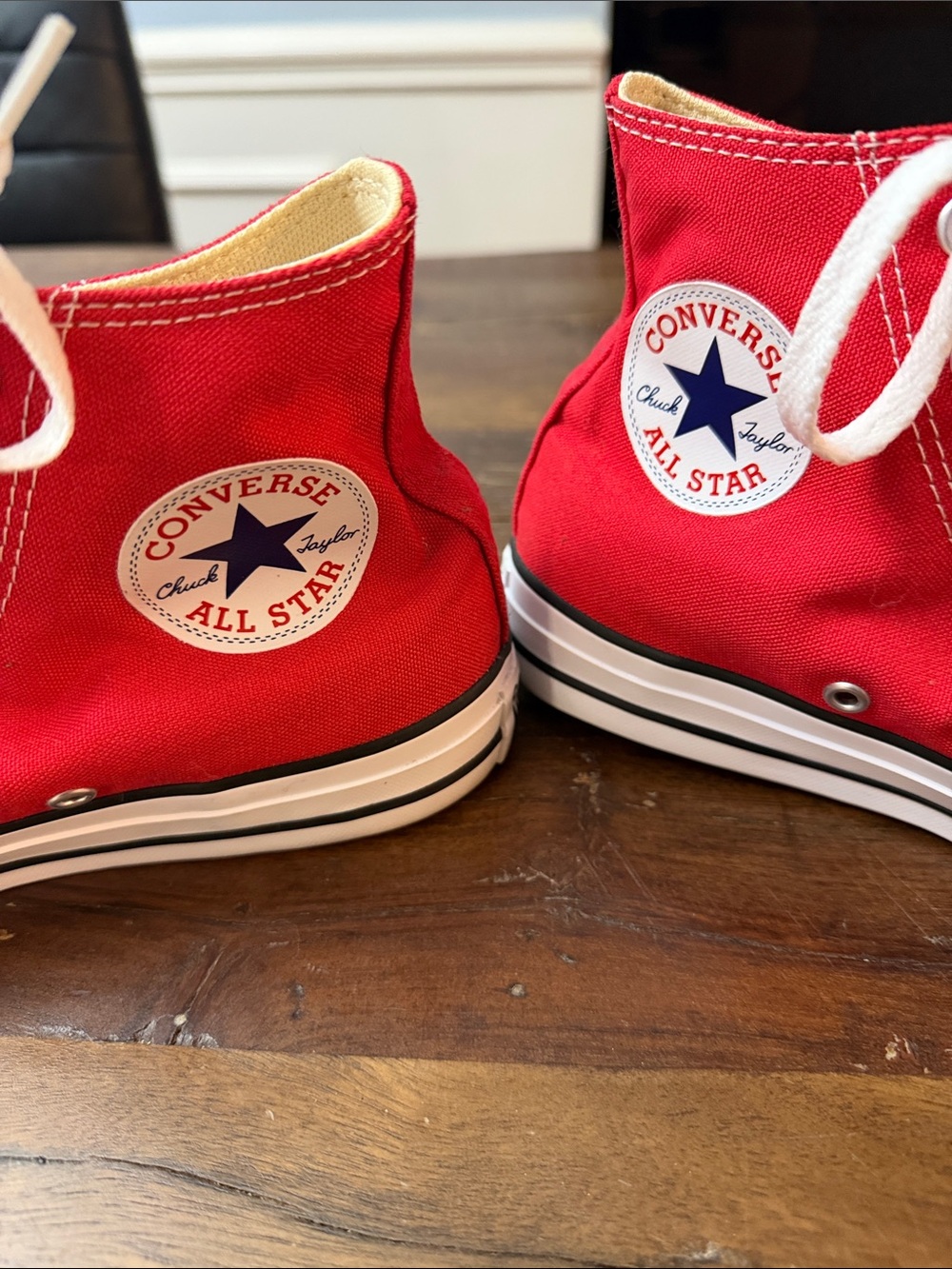 Women’s unisex Red High-Top Canvas Sneakers - Lace-Up Casual Shoes - Picture 4 of 6